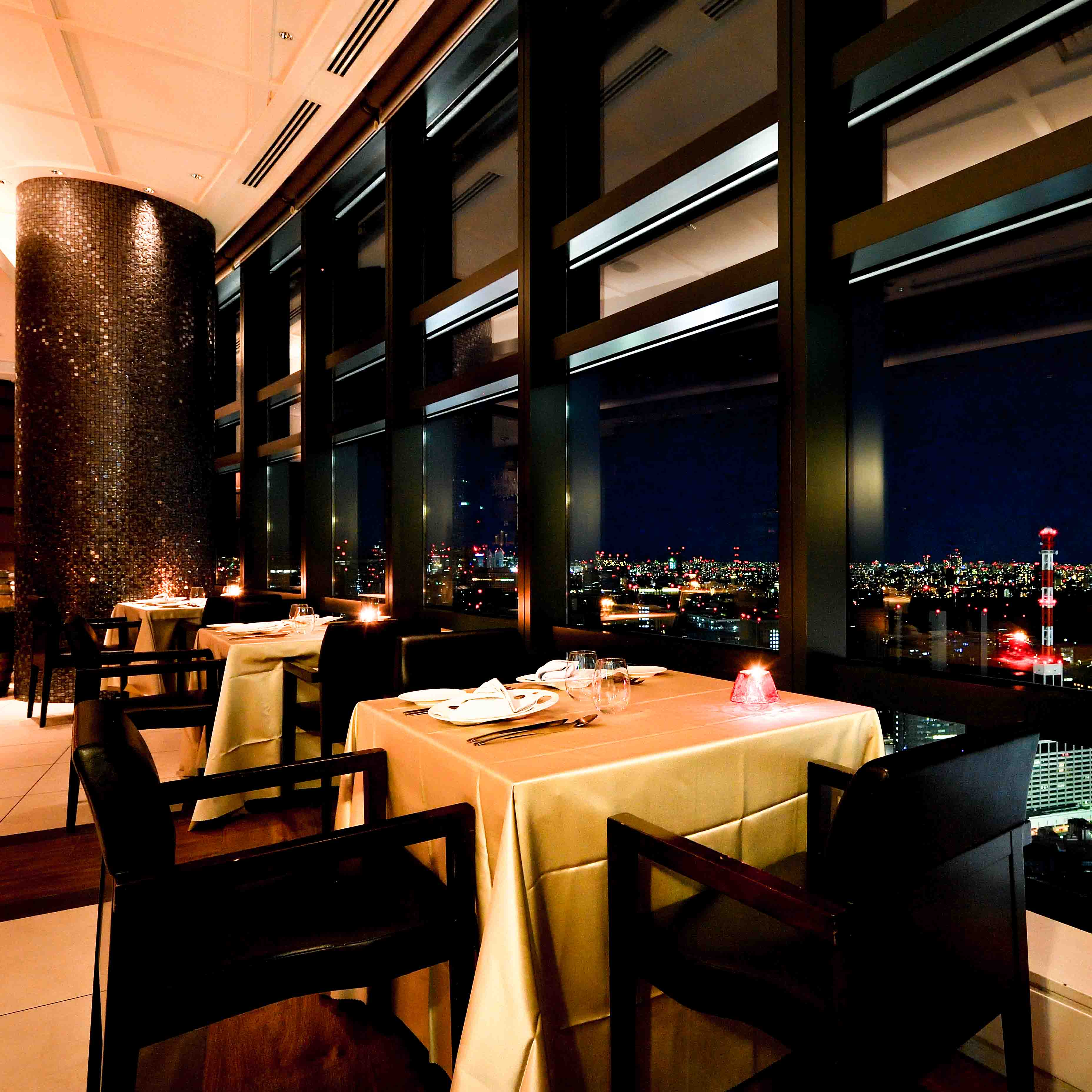 Ar's Italian Cuisineの店内(汐留の夜景)