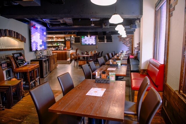 FELLOWS Bistro&Bar 恵比寿店の店内