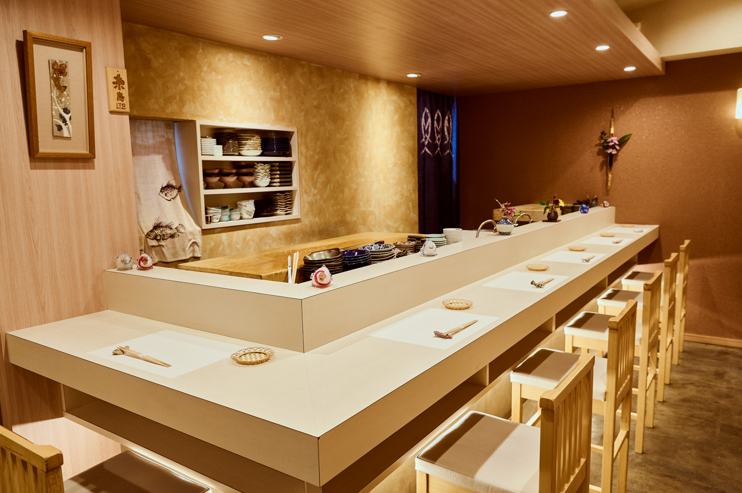室町 三谷屋のカウンター席