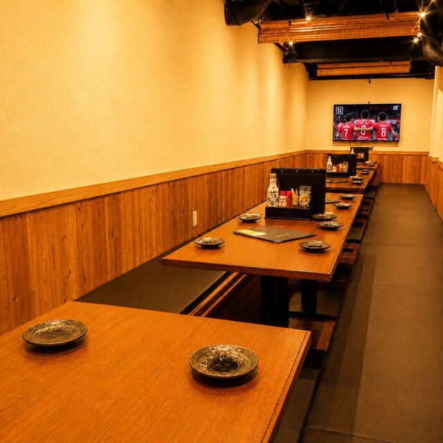 大山どり炭火焼酒場 俺の店 浦和店の店内