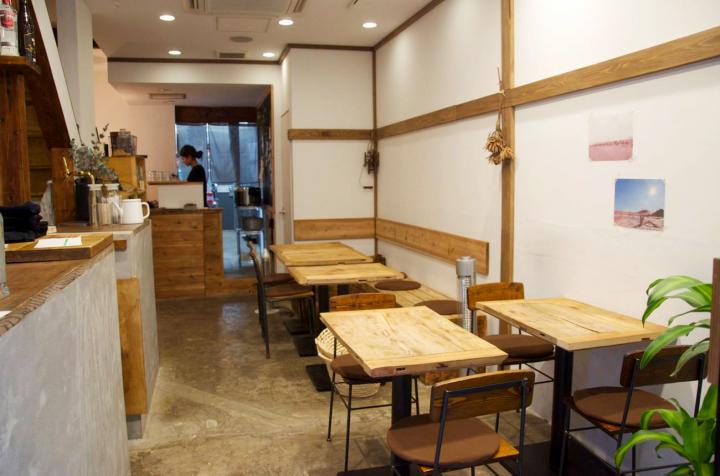 root(ルート)の店内